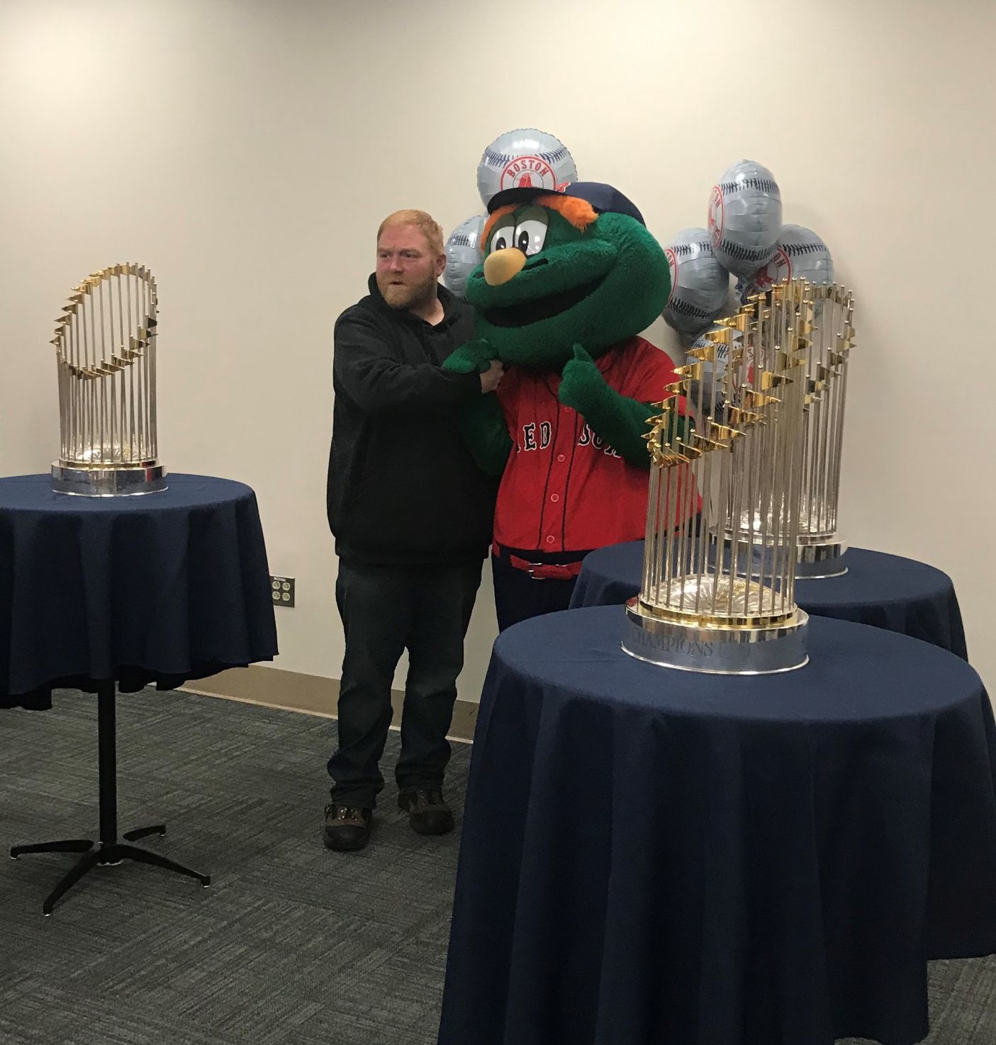 Red Sox bring World Series trophies to Manchester VA in celebration of Veterans Day